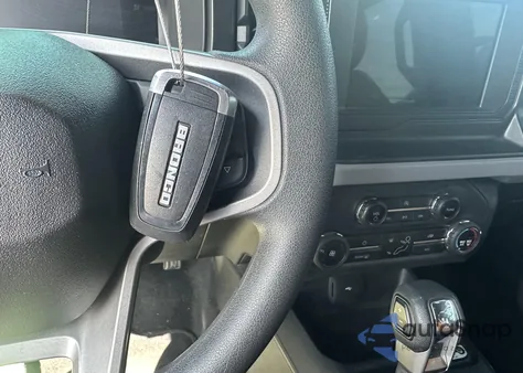 2023 Ford Bronco из США, поврежденный, VIN 1FMDE5BH2PLA98570